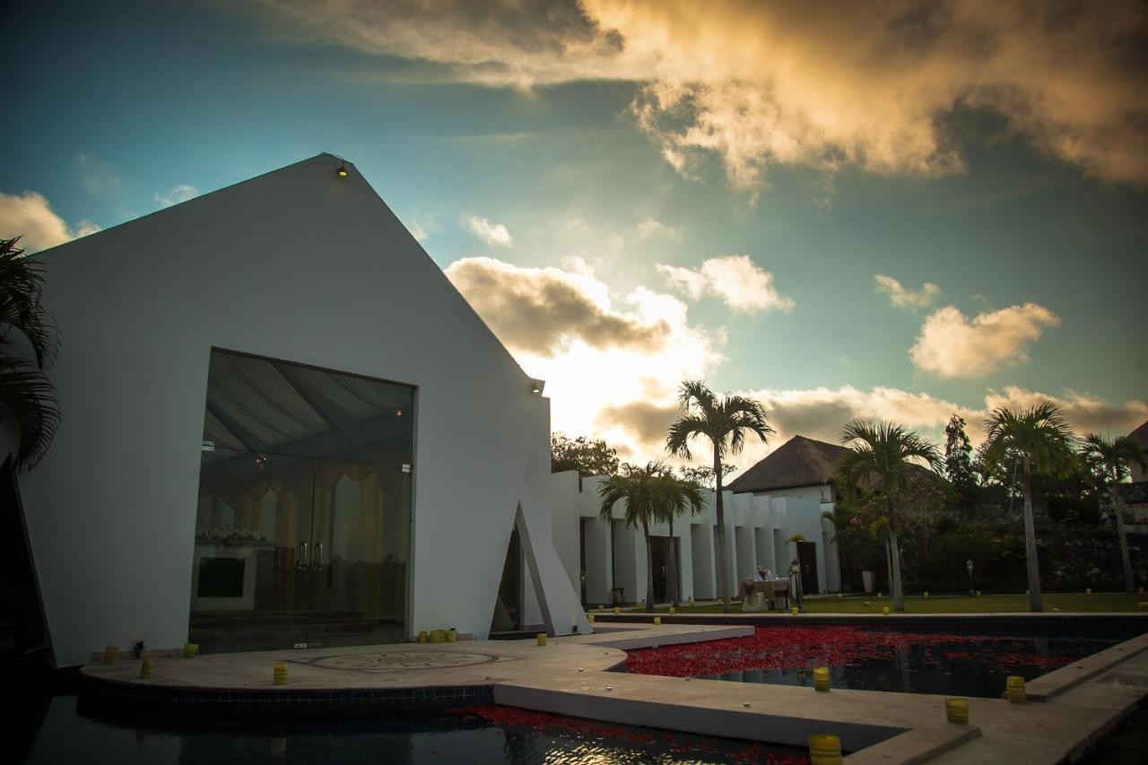 Royal Pool Villa Bali Nusa Dua  Exteriör bild